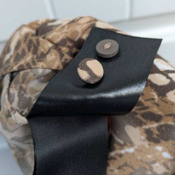 H&M Brown Snake-Print Long Sleeve Blouse - Picture 8 of 8